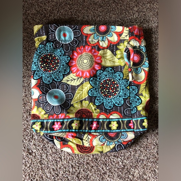 Vera Bradley water resistant drawstring bag. EUC - Picture 4 of 8